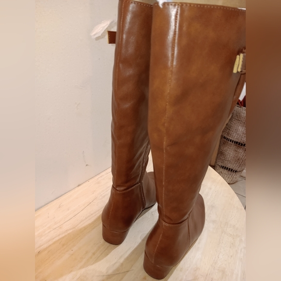 ANNE KLEIN Mollie Wedge Boot In Cognac - Picture 4 of 10